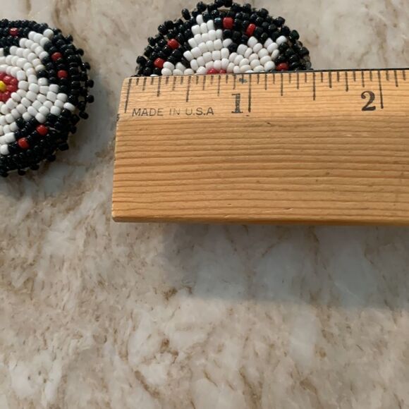 2 Vintage Indian Beaded Button Covers - Picture 3 of 4